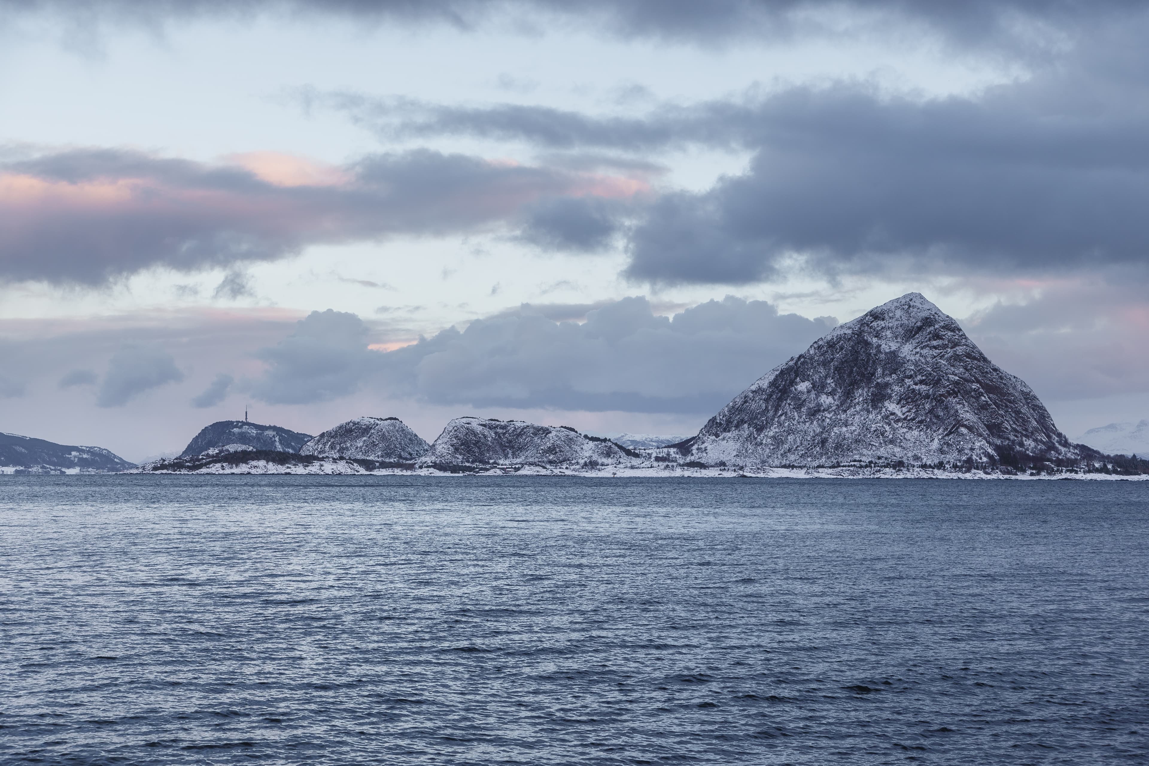 Guided fishing in Norway — River, shore & tundra · May to October